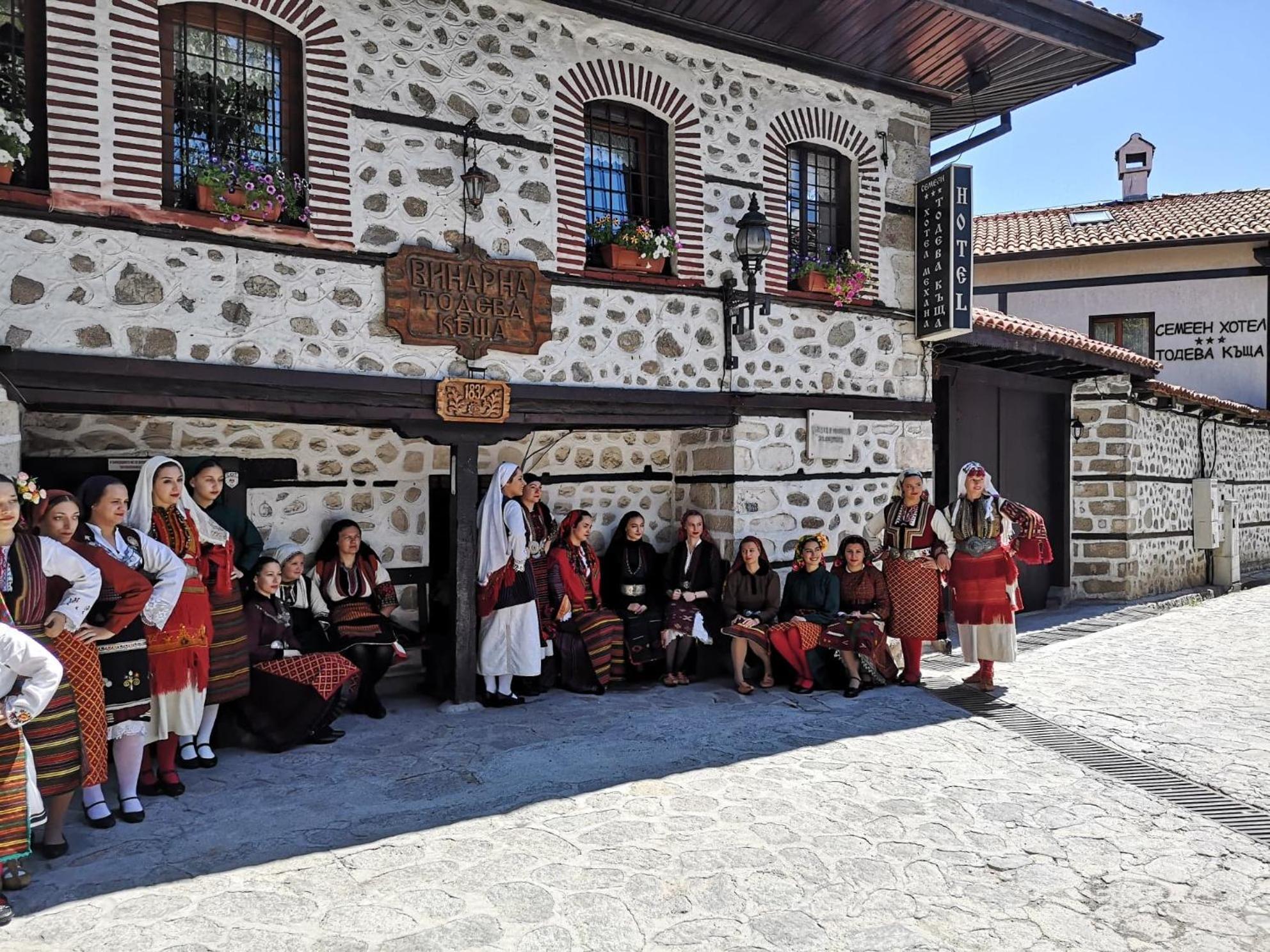 Todeva House Hotel And Tavern Bansko Exterior foto